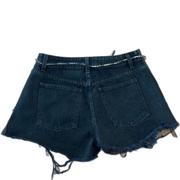 LF The Brand Black Rebel Distressed Denim Hot Shorts Zip Sides Raw Hem Sz 28 NWT - Picture 3 of 11